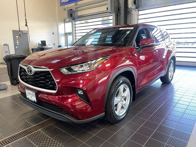 2020 Toyota Highlander LE