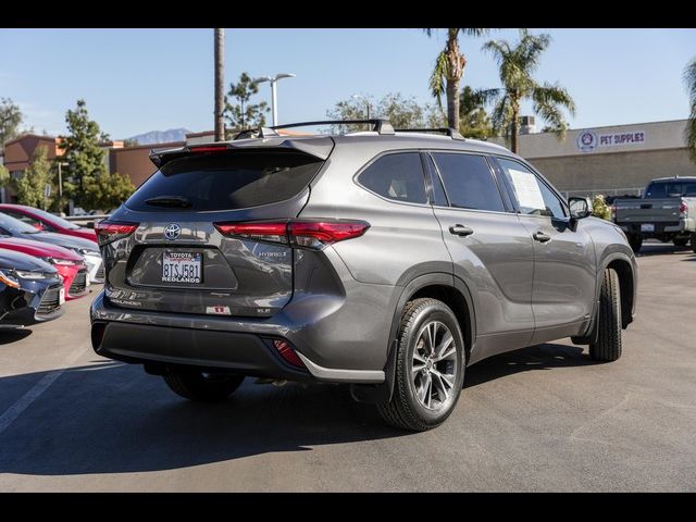 2020 Toyota Highlander Hybrid XLE