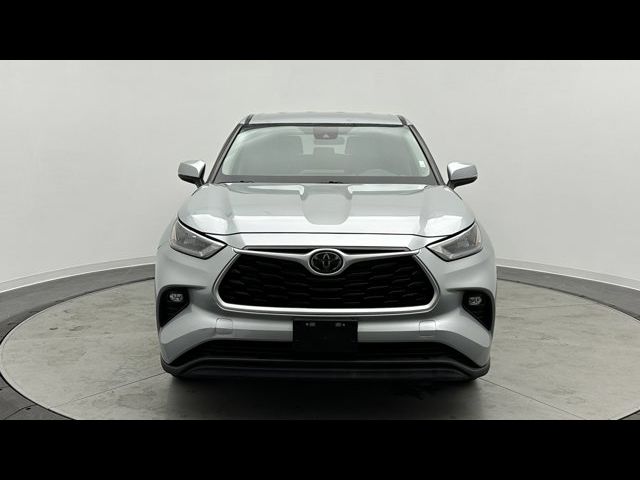 2020 Toyota Highlander LE