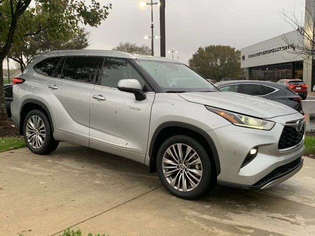 2020 Toyota Highlander Hybrid Platinum