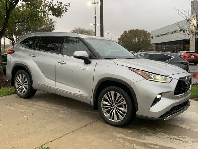 2020 Toyota Highlander Hybrid Platinum