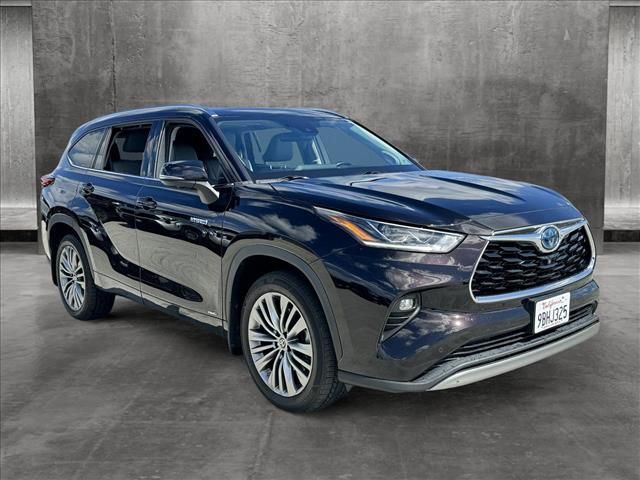 2020 Toyota Highlander Hybrid Platinum