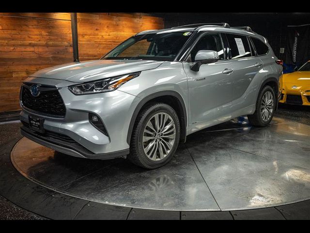 2020 Toyota Highlander Hybrid Platinum