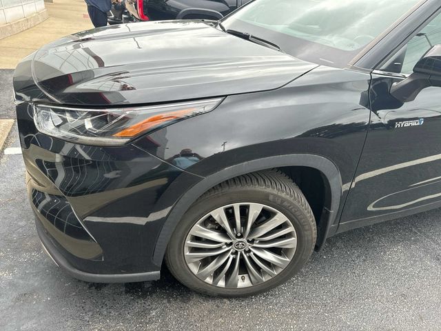 2020 Toyota Highlander Hybrid Platinum