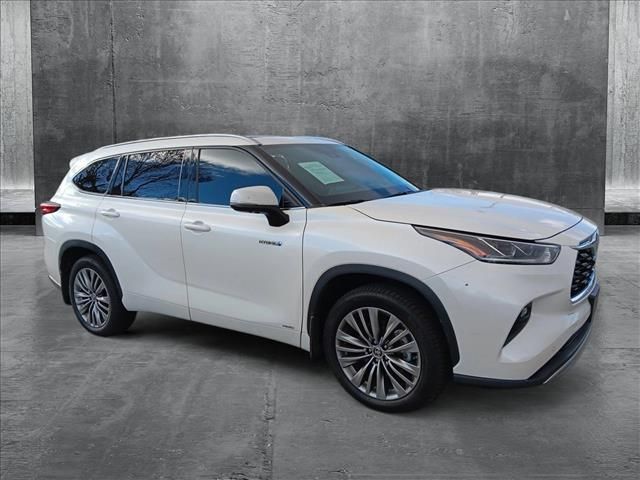 2020 Toyota Highlander Hybrid Platinum