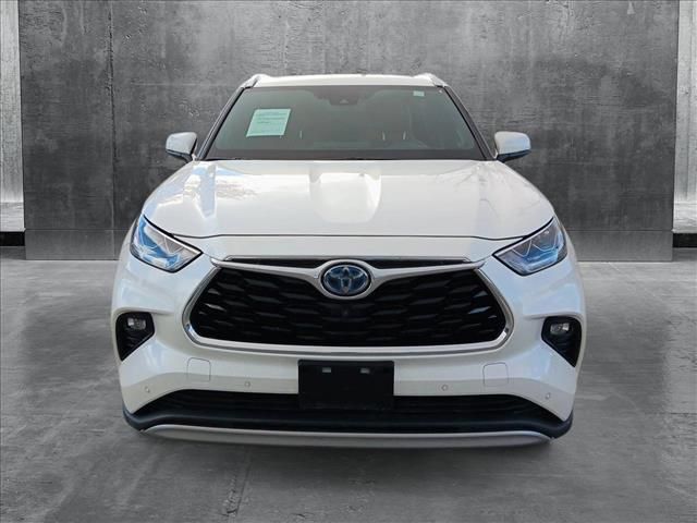 2020 Toyota Highlander Hybrid Platinum