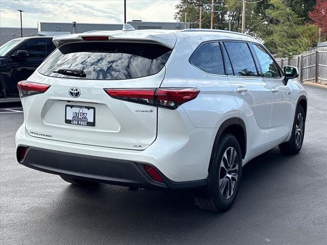 2020 Toyota Highlander Hybrid XLE