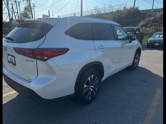 2020 Toyota Highlander Hybrid XLE