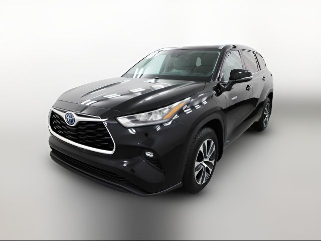 2020 Toyota Highlander Hybrid XLE