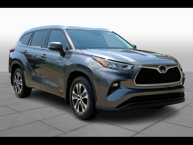 2020 Toyota Highlander Hybrid XLE