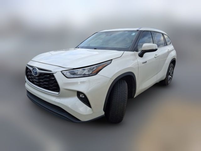 2020 Toyota Highlander Hybrid XLE