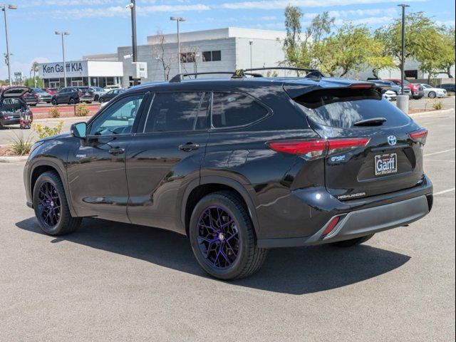 2020 Toyota Highlander Hybrid XLE