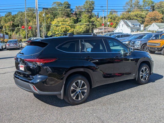 2020 Toyota Highlander Hybrid XLE