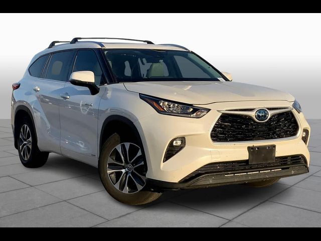 2020 Toyota Highlander Hybrid XLE