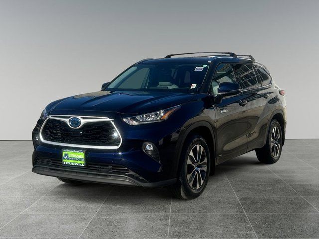 2020 Toyota Highlander Hybrid XLE