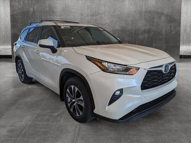 2020 Toyota Highlander Hybrid XLE