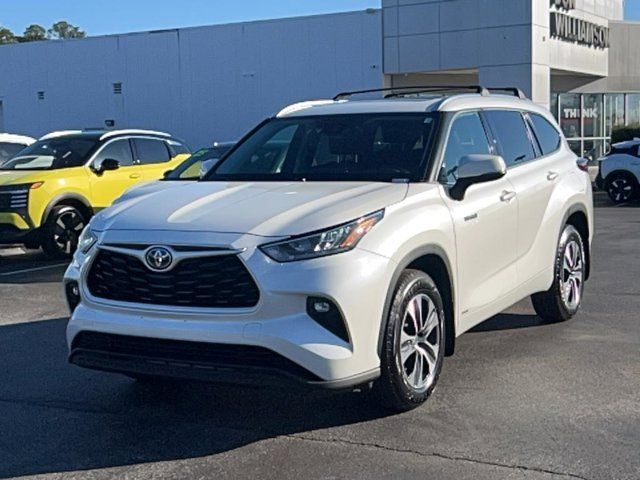 2020 Toyota Highlander Hybrid XLE