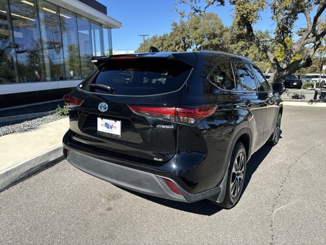 2020 Toyota Highlander Hybrid XLE