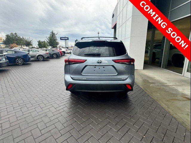 2020 Toyota Highlander Hybrid XLE