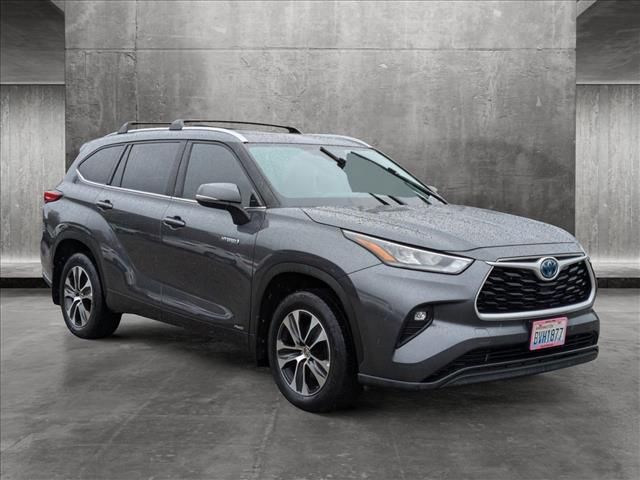 2020 Toyota Highlander Hybrid XLE