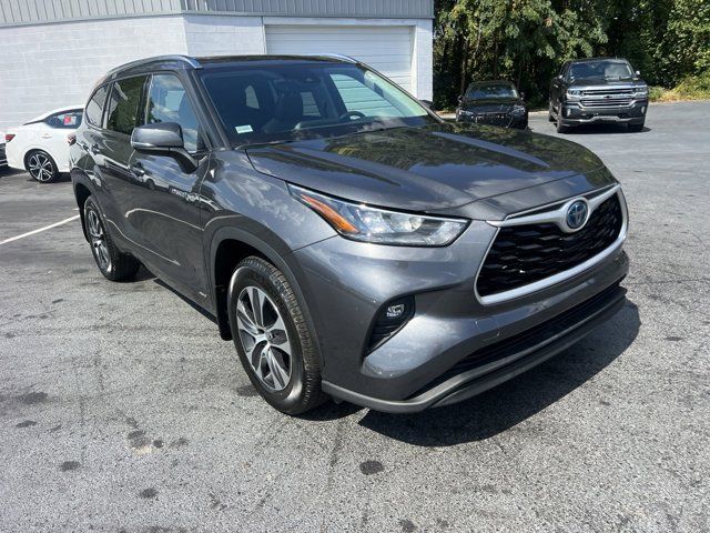 2020 Toyota Highlander Hybrid XLE