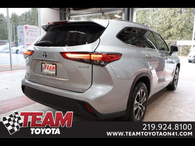 2020 Toyota Highlander Hybrid XLE