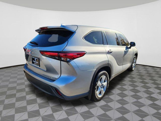 2020 Toyota Highlander LE