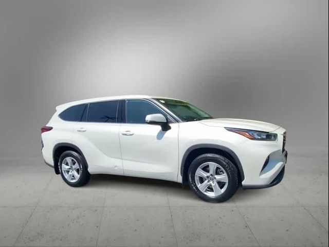 2020 Toyota Highlander LE