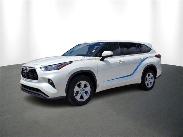 2020 Toyota Highlander LE