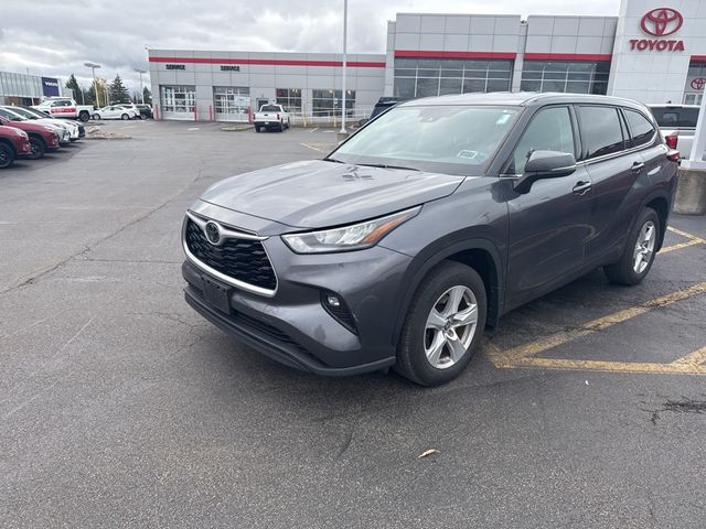 2020 Toyota Highlander LE