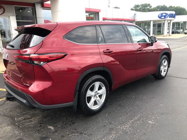 2020 Toyota Highlander LE