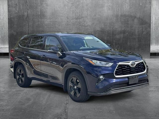 2020 Toyota Highlander LE