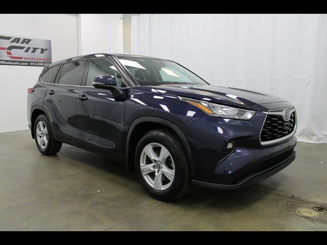 2020 Toyota Highlander LE