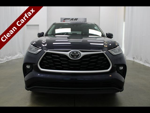 2020 Toyota Highlander LE