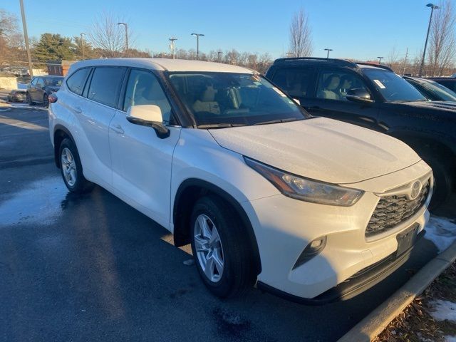 2020 Toyota Highlander LE