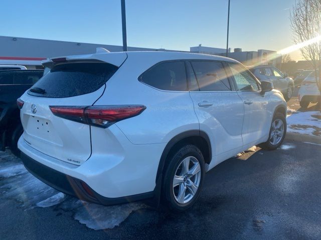 2020 Toyota Highlander LE