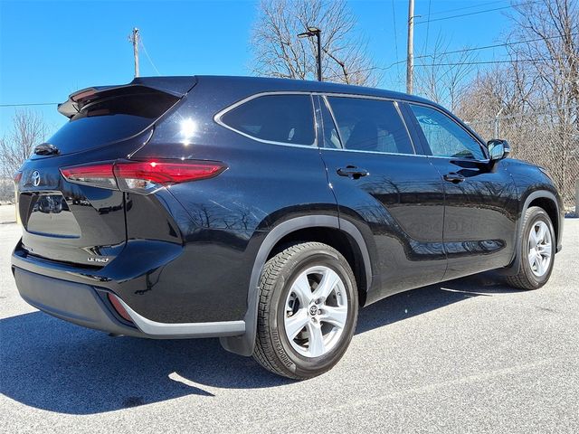 2020 Toyota Highlander LE