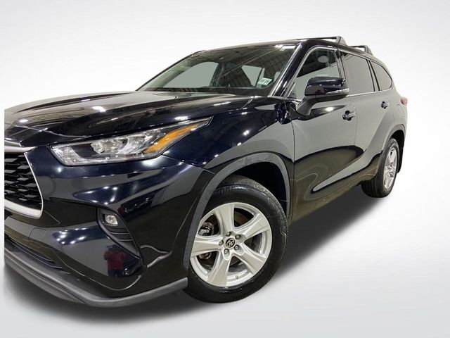 2020 Toyota Highlander LE