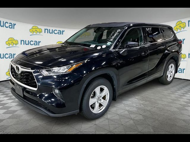 2020 Toyota Highlander LE