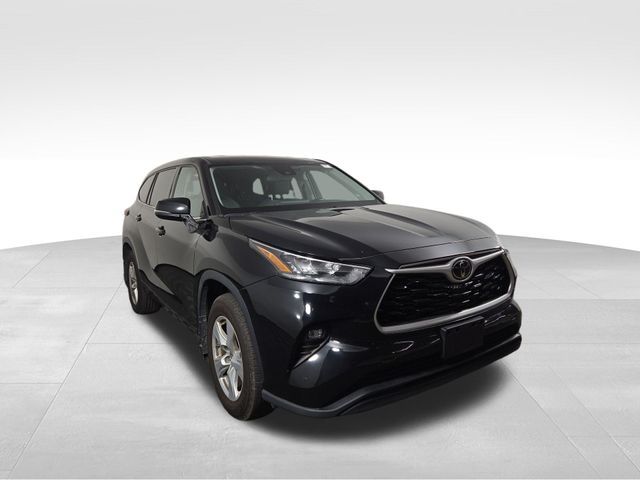 2020 Toyota Highlander LE