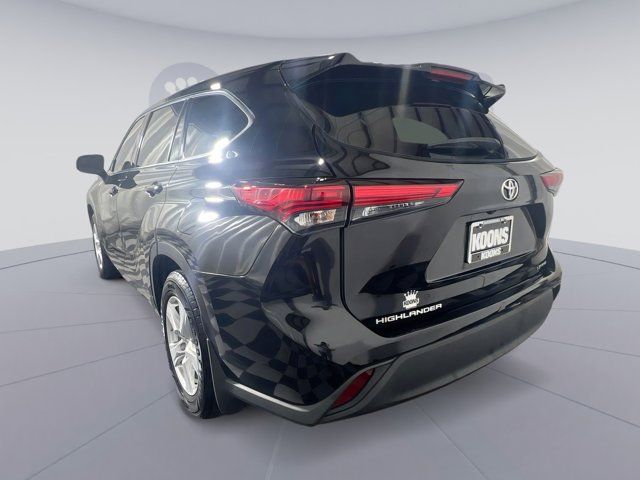 2020 Toyota Highlander LE