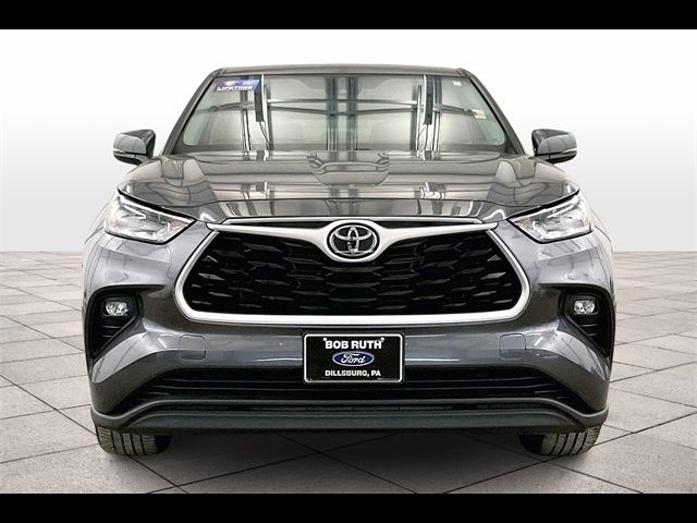 2020 Toyota Highlander LE