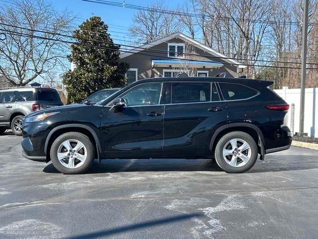 2020 Toyota Highlander LE