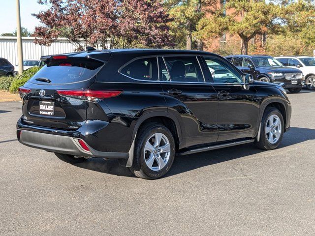 2020 Toyota Highlander LE