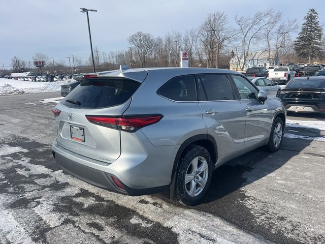 2020 Toyota Highlander LE