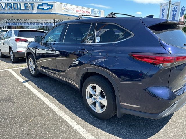 2020 Toyota Highlander LE