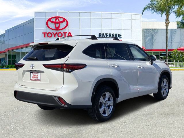 2020 Toyota Highlander LE