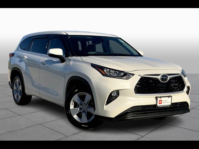 2020 Toyota Highlander LE