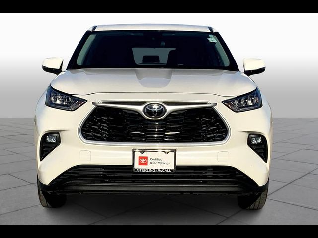 2020 Toyota Highlander LE