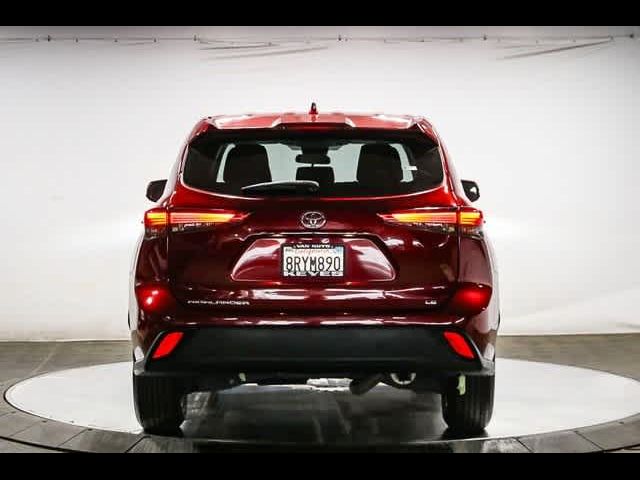 2020 Toyota Highlander LE